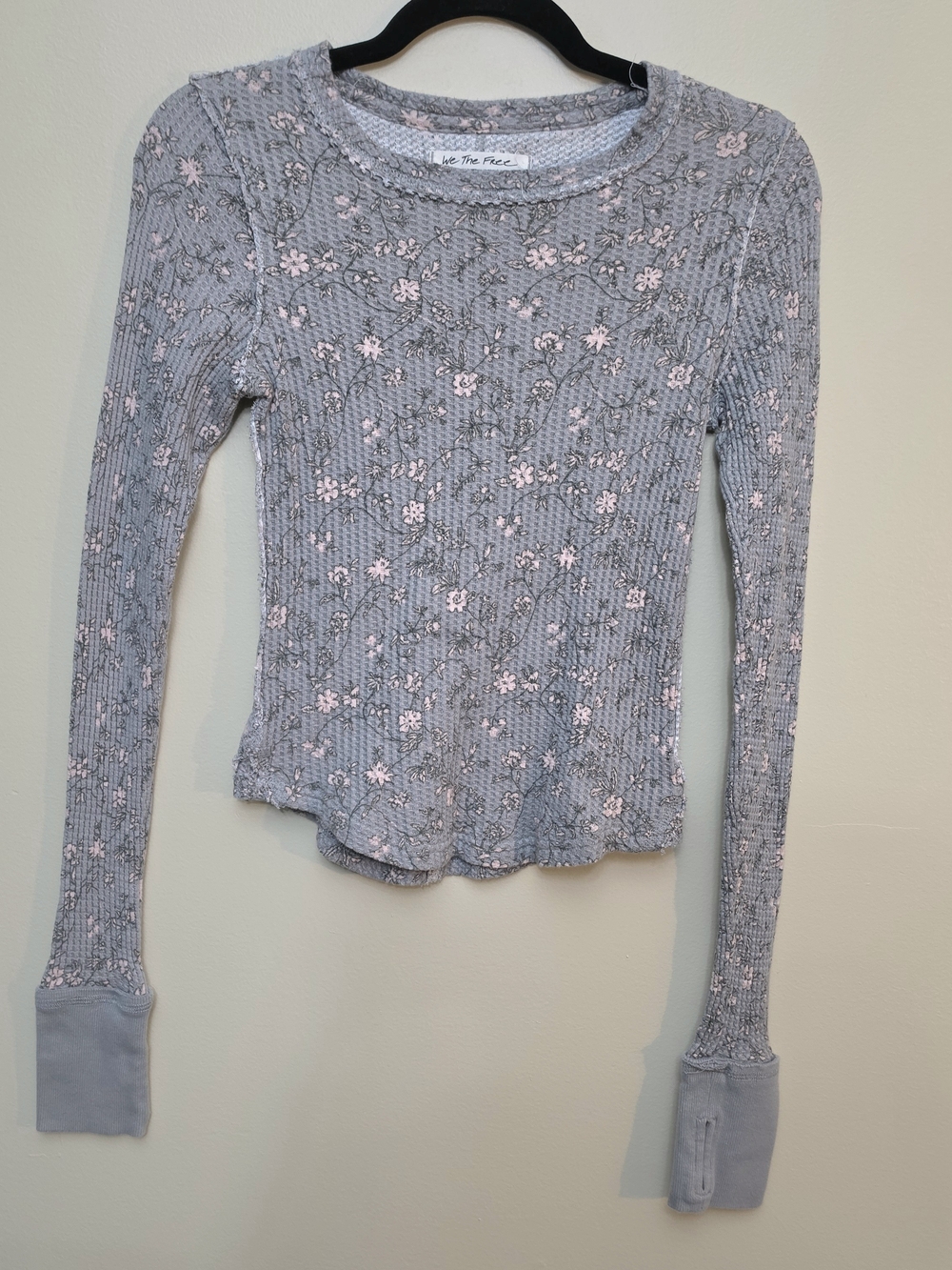 We The Free Floral Long Sleeve Top in Gray & Pink Size Small